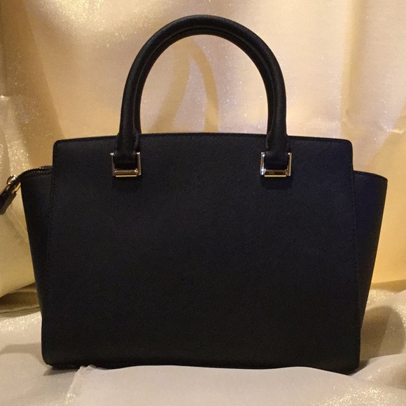 Michael Kors Black Leather MD Satchel - Picture 2 of 8